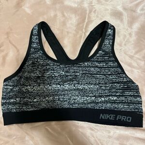 Nike Pro Sports Bra